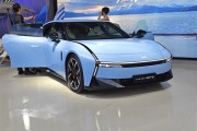 赛道超越小米SU7 Max！全新纯电轿跑小鹏P7上市：21.98万起