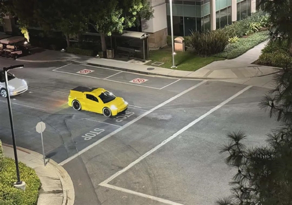特斯拉版萝卜快跑曝光?不像轿车像货车 网友集体亢奋
