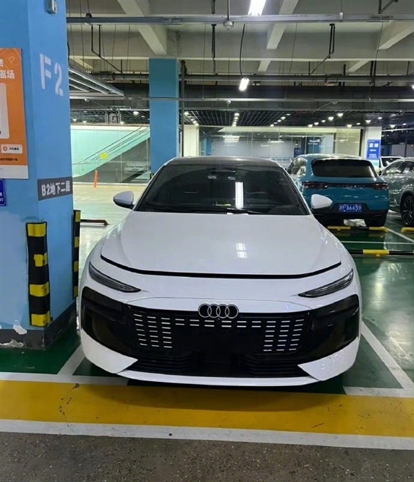 全新国产奥迪A6L e-tron实车曝光:网友吐槽“丑到没朋友”