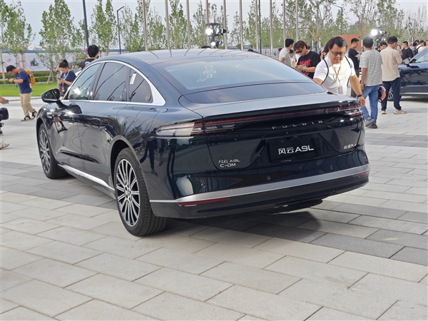实测能跑2500公里!奇瑞C级轿车风云A9L上市:万起