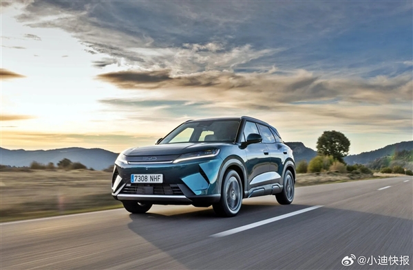 国内用户眼馋 比亚迪元UP DM-i欧洲发布:续航飙升至1000公里